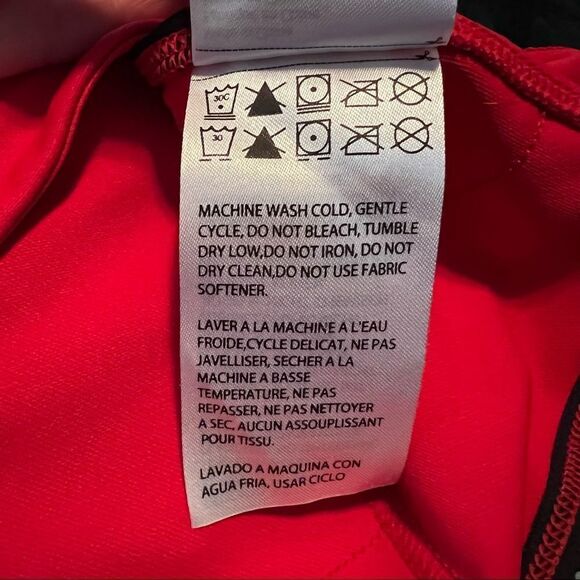 3 for $30! Pearl Izumi red bike top - Picture 6 of 11